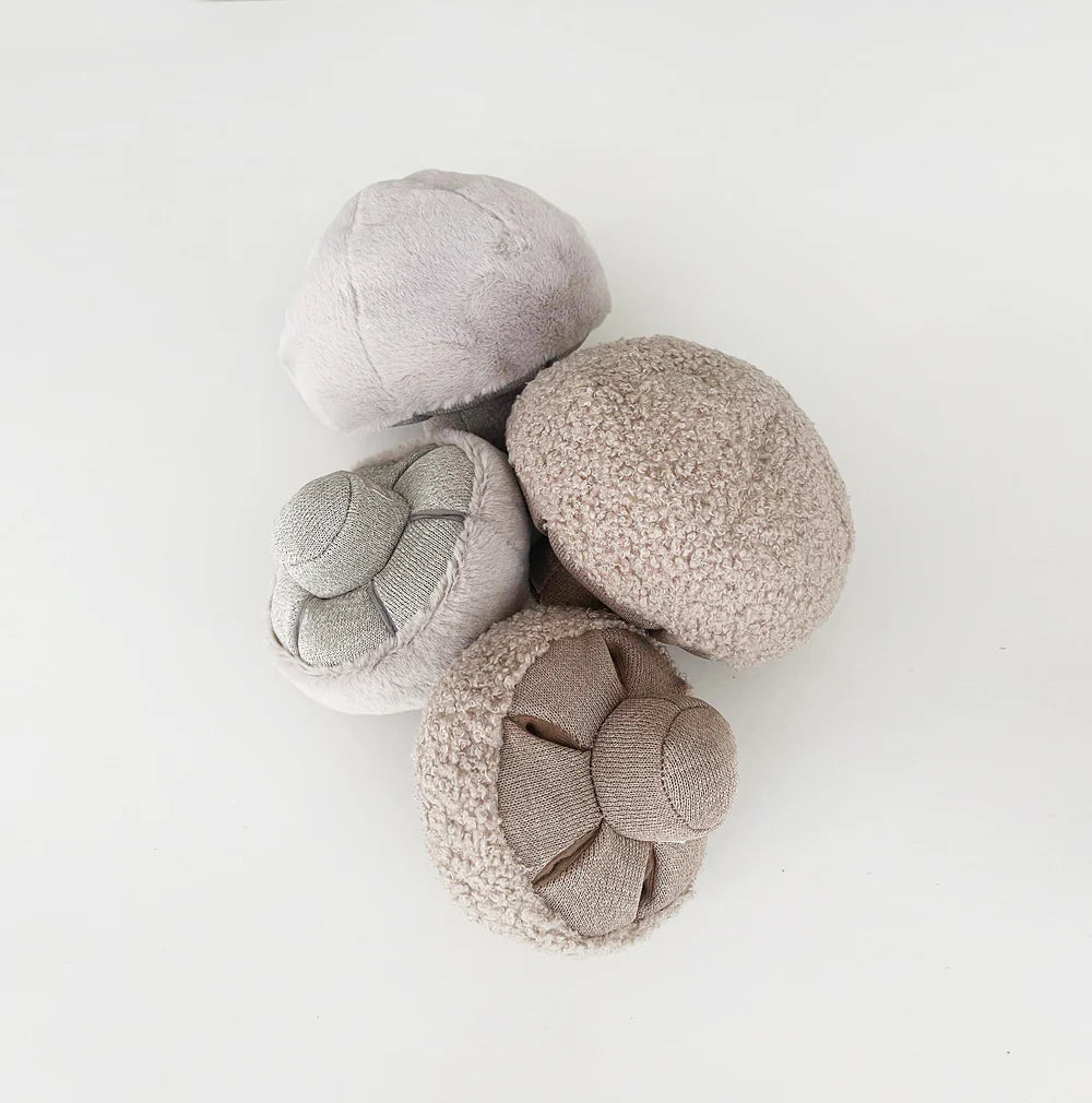 GUU Sniffing Mushroom (Various Sizes and Colors)