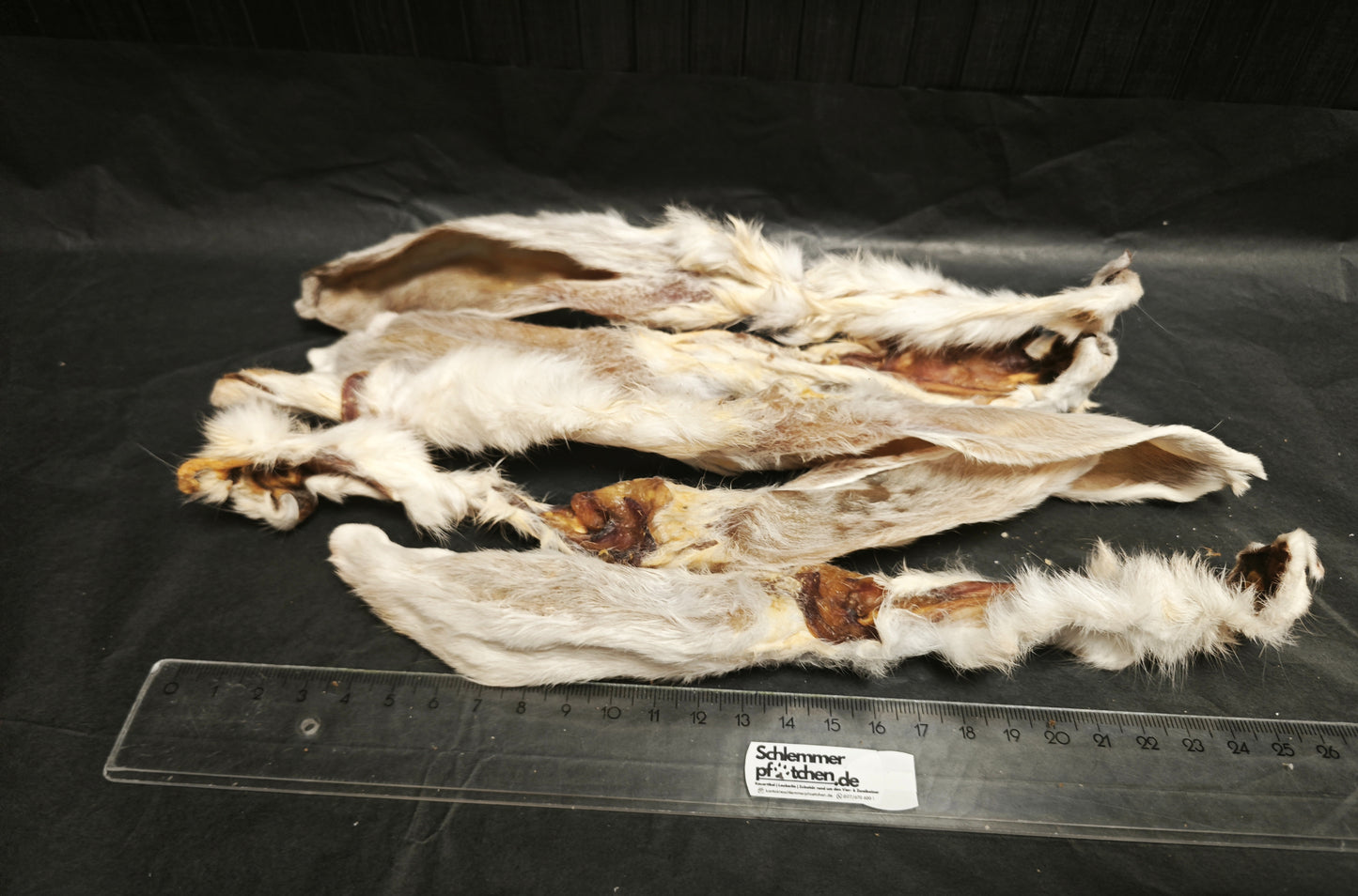 Kaninchen-Ohren_mit_Fell_5_Stueck_Schlemmerpfötchen