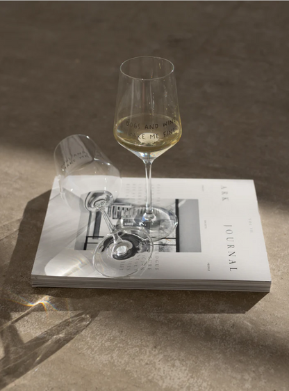 "DOGS AND WINE MAKE ME FINE" wine glass 55cl