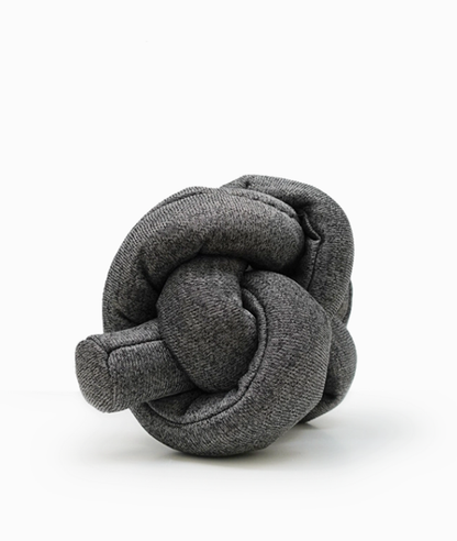 NOU Sniffing Toy – Creative dog toy for knotting, cuddling &amp; retrieving
